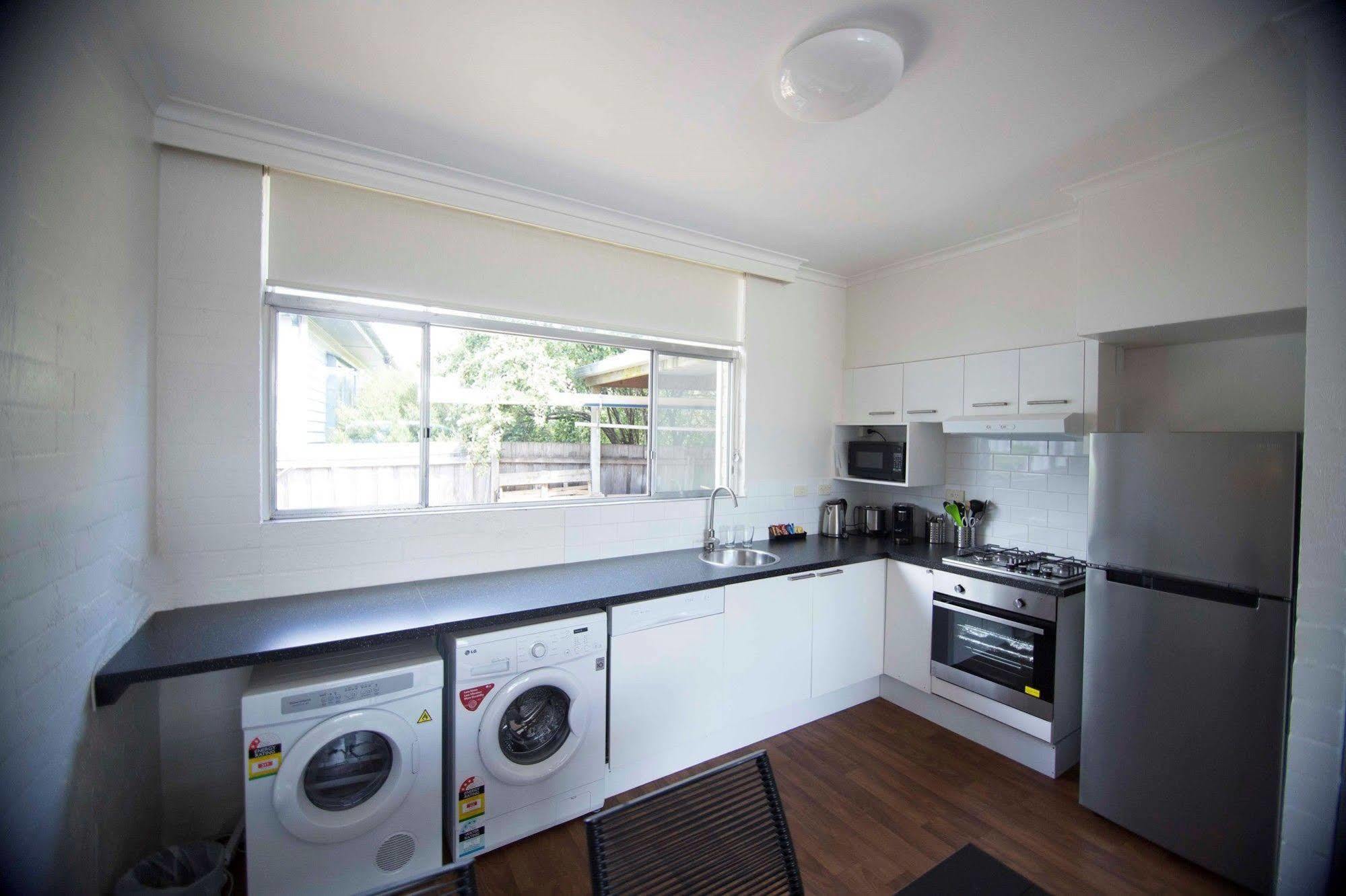 Siesta Central Apartments Сейл Экстерьер фото
